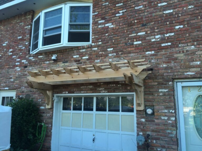 Cedar Eyebrow Pergola