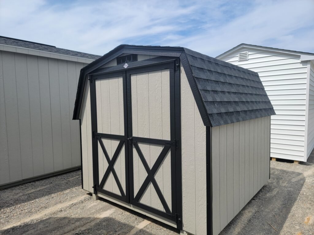 8x8 Barn