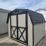 8x8 Barn