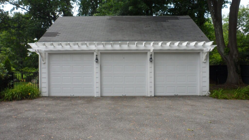 Pine Eyebrow Pergola
