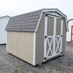 8x8 Barn