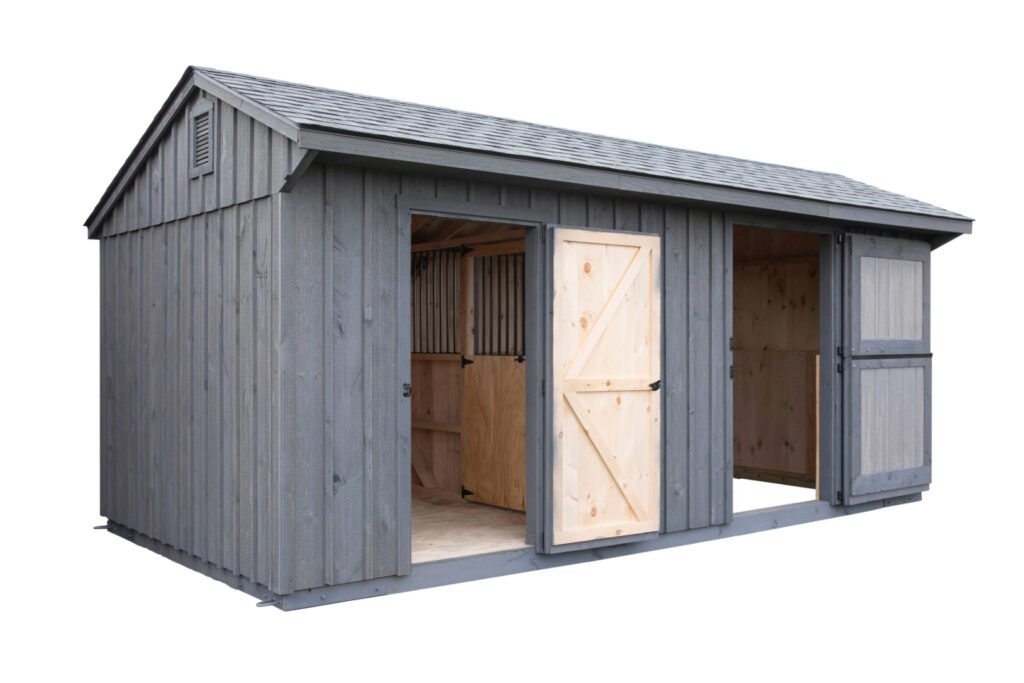 Stall Horse Barn with Tack Room