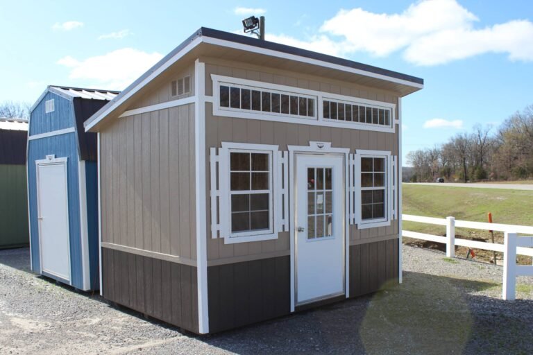 8x12 Studio