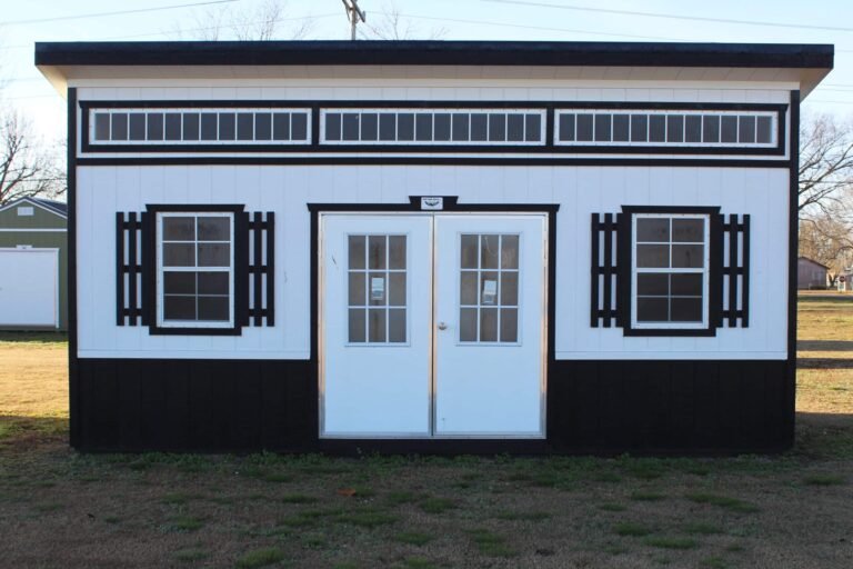 10x20 Studio