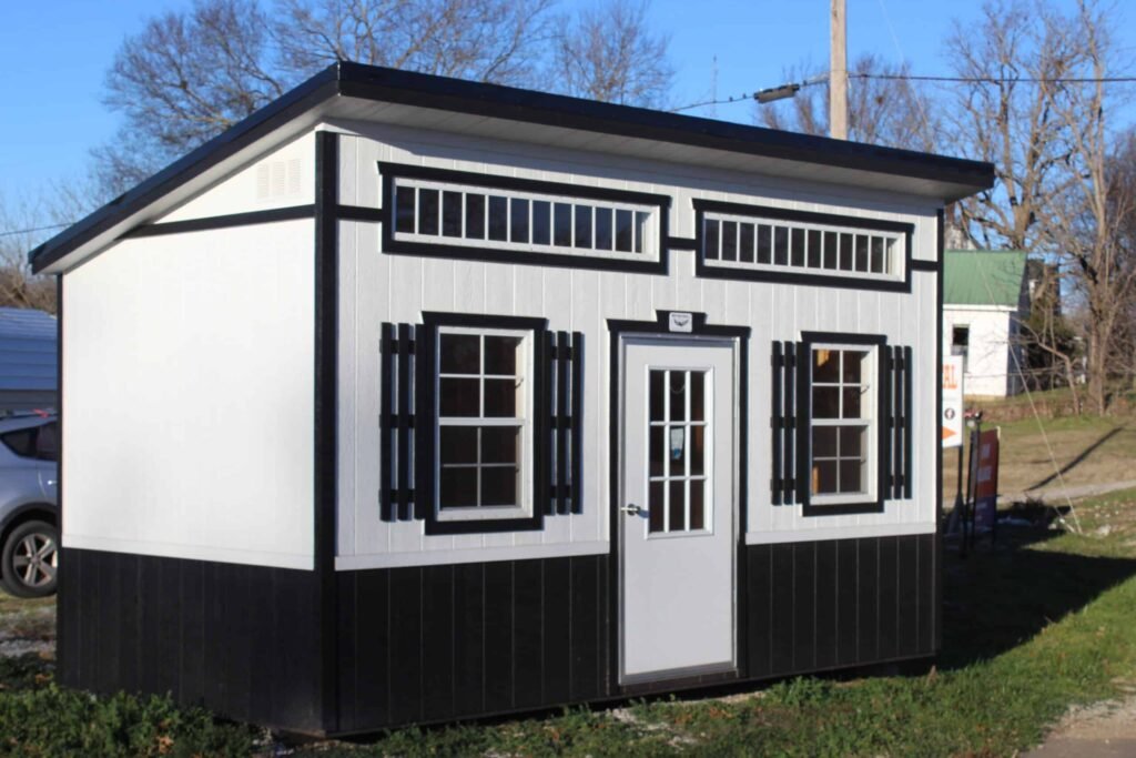 8x16 Studio