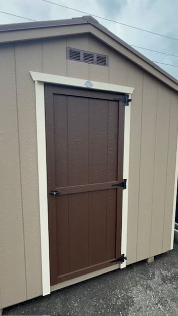 8x12 Dog Kennel