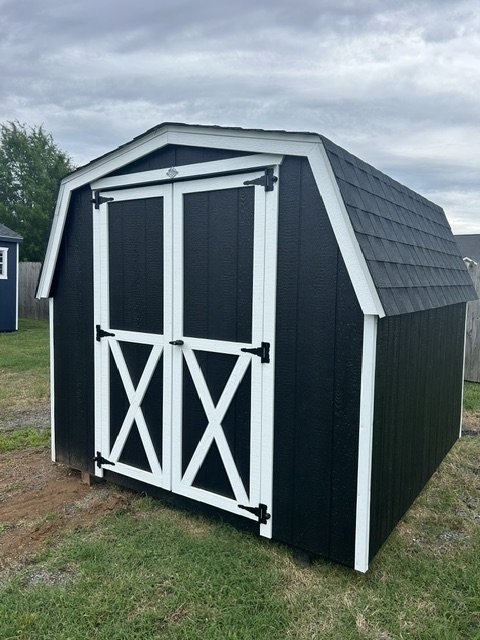 8x8 Barn