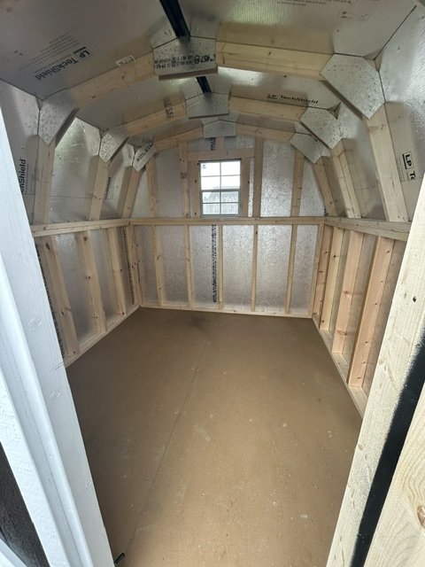 8x8 Barn